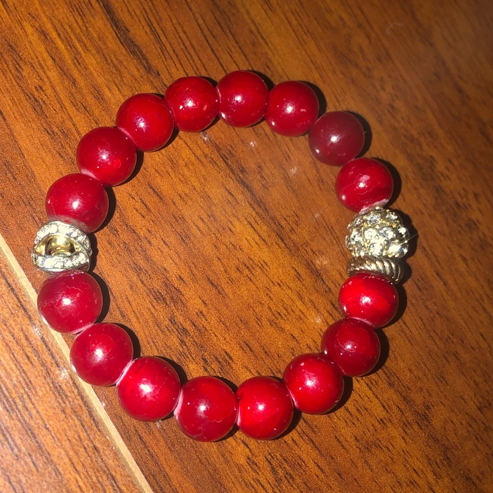 red pearl bracelet :) ❤️